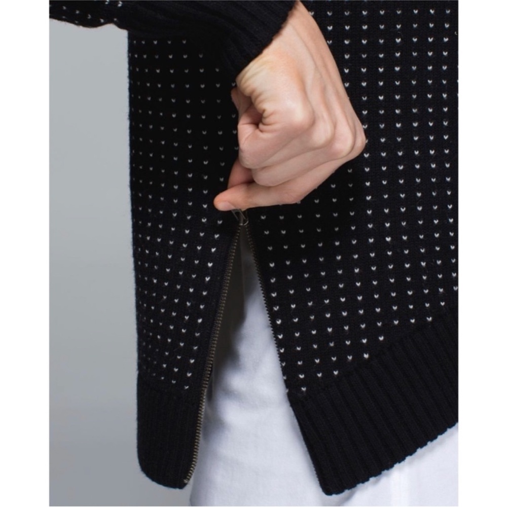 Lululemon Yogi Crew Merino Wool Zip Black Sweater‎ - Picture 4 of 7